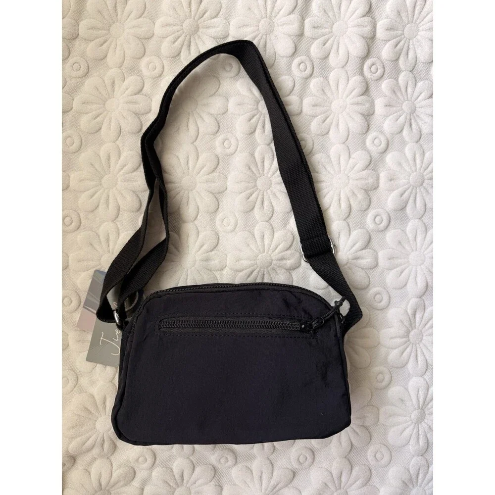 Minimalist Lightweight Water-Resistant Crossbody Bag